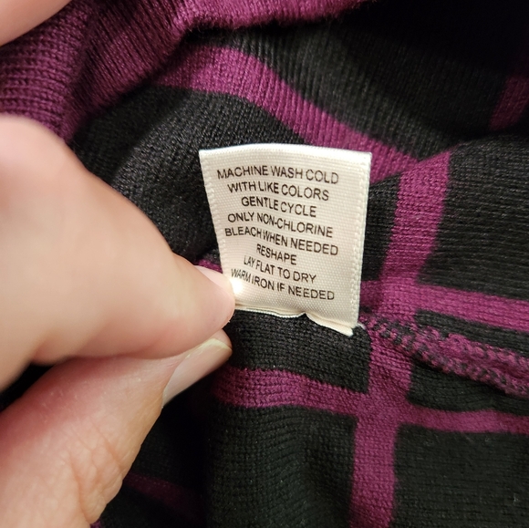 EUC Pina Rossi Wine/Black Windowpane Sweater Skirt Sz M - Picture 6 of 7